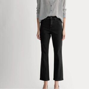 Everlane kick crop Jean in washed black 27